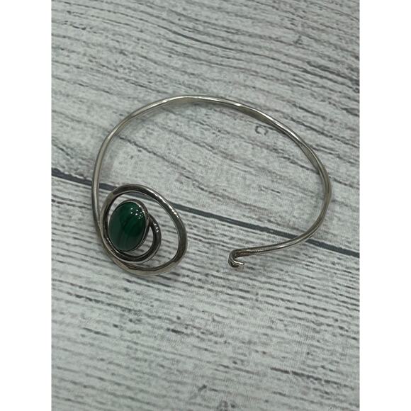 Sterling Silver 925 Modernist Swirl Cuff Bracelet with Green Malachite Cabochon - Picture 6 of 9